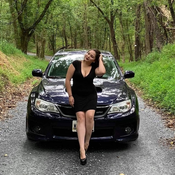 Meet your Posher, Angie - Picture 5 of 8